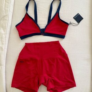 ❌SOLD❌SET Active Red and Black Leggings Set. Top medium bottom small